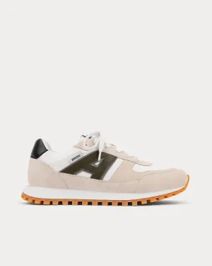 Aeon Runner Beige / Sage Green Low Top Sneakers