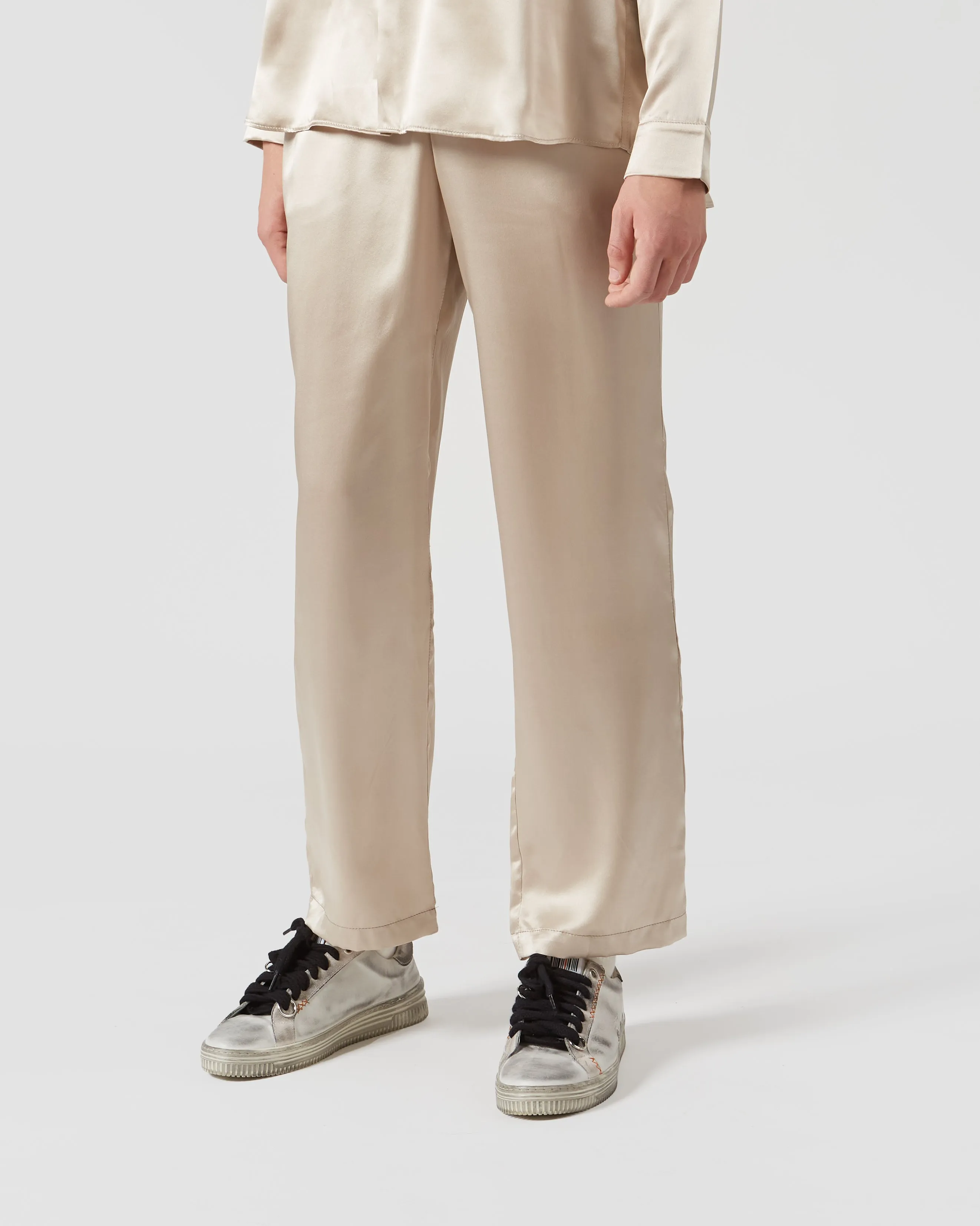 LIGHTY ESSENTIAL TRAINERS IN WHITE