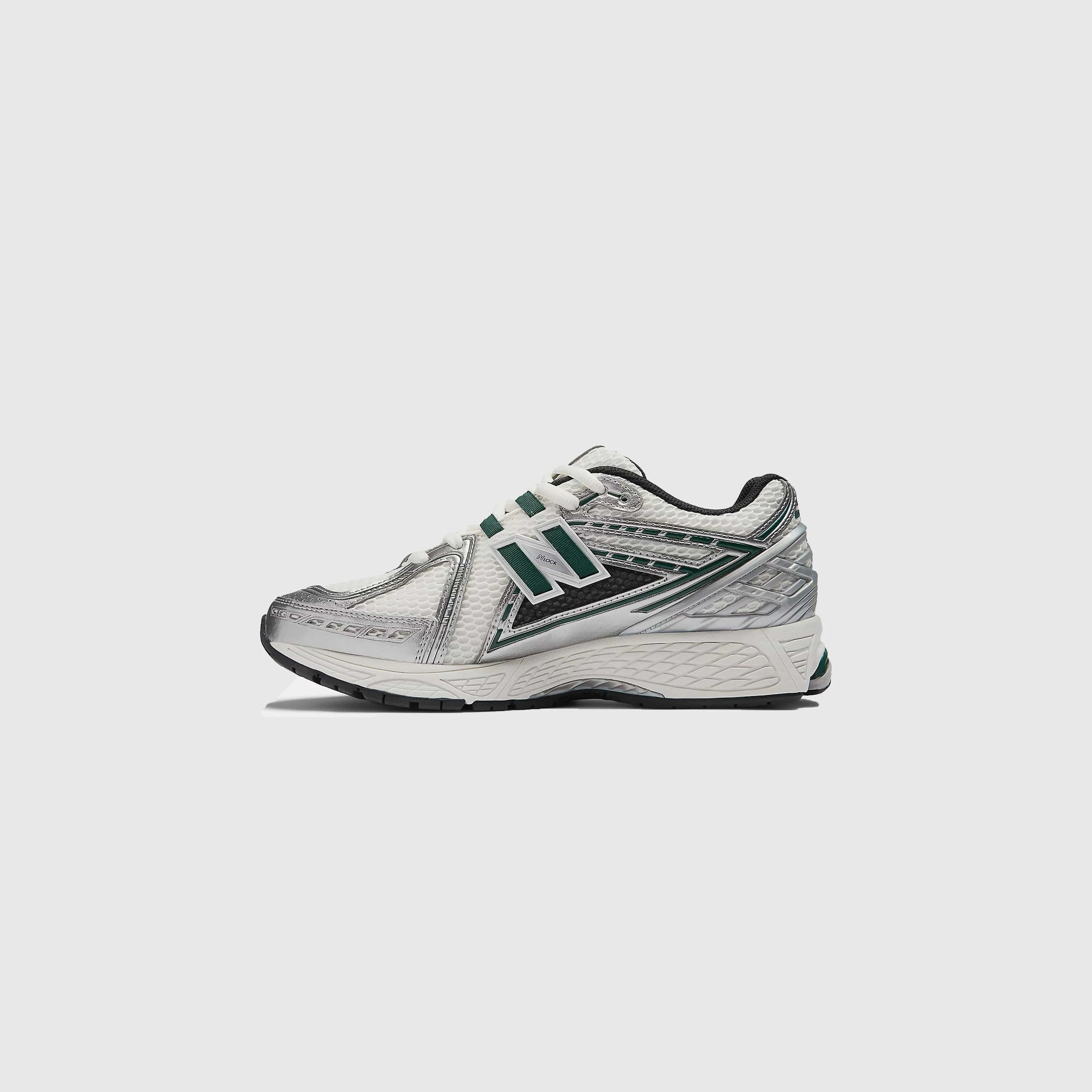 New Balance 1906R - Silver Metallic / Nightwatch Green / Sea Salt