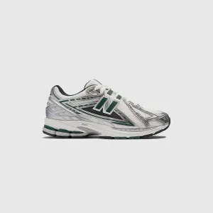 New Balance 1906R - Silver Metallic / Nightwatch Green / Sea Salt