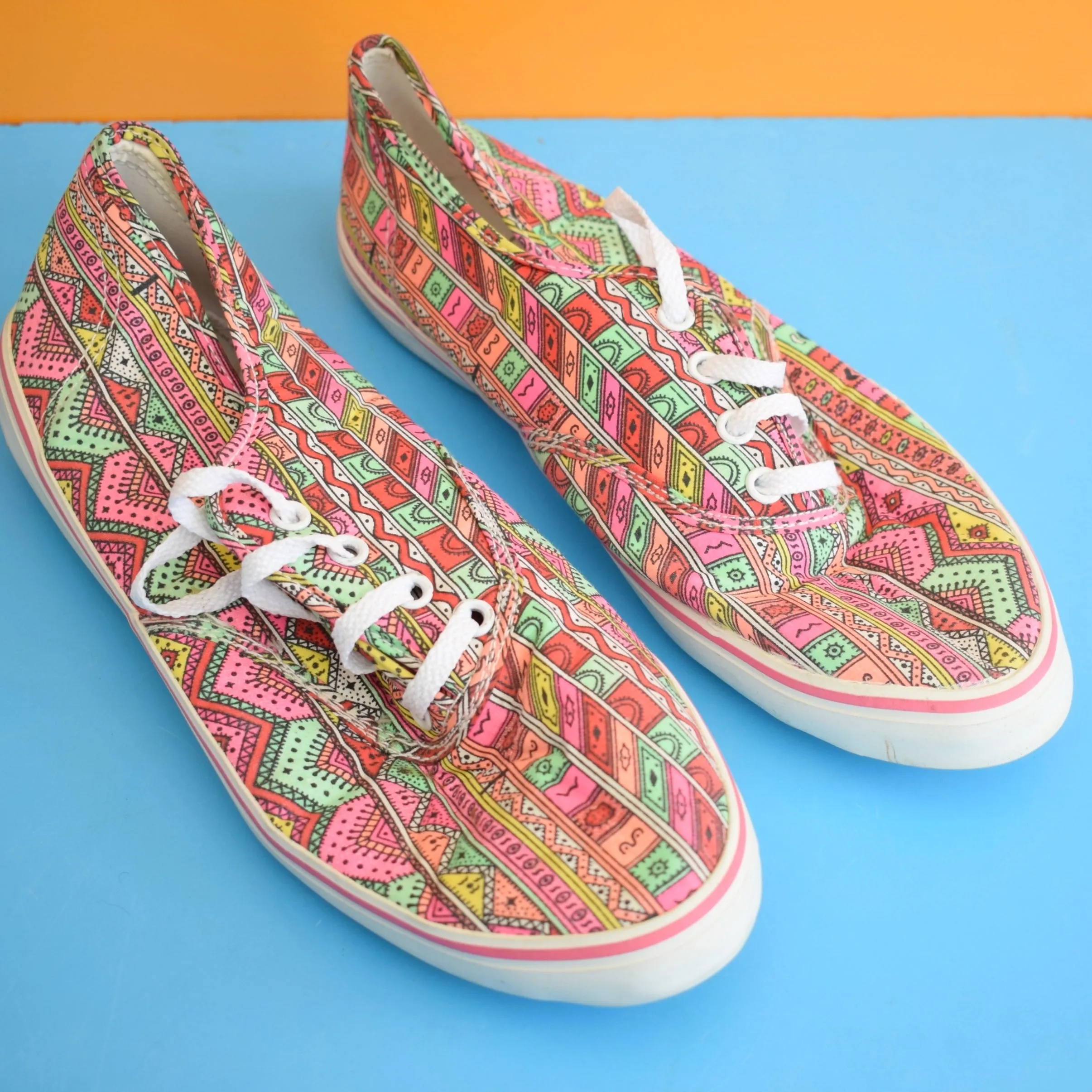 Vintage 1980s Trainers Size 5 - Crazy Flo Pattern